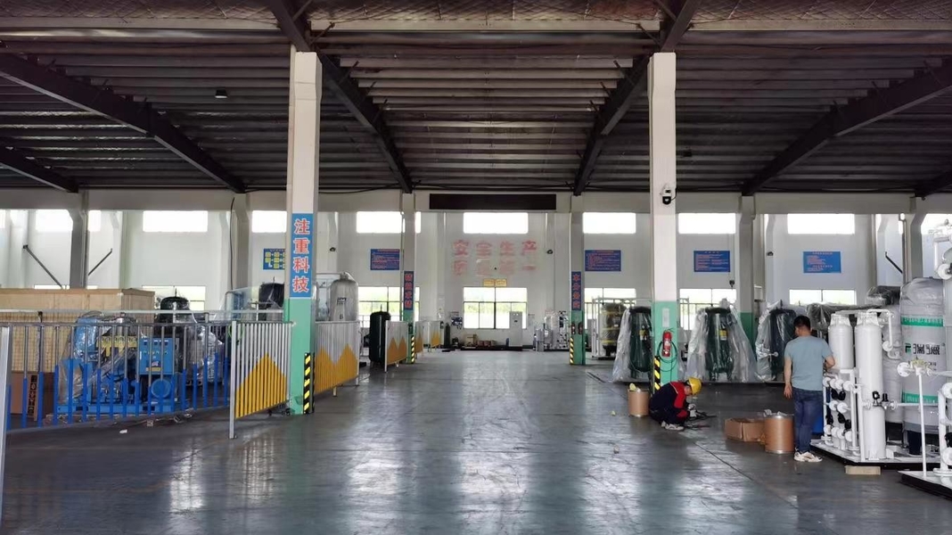 Jiangsu Luoming Purification Technology Co., Ltd. خط إنتاج المصنع
